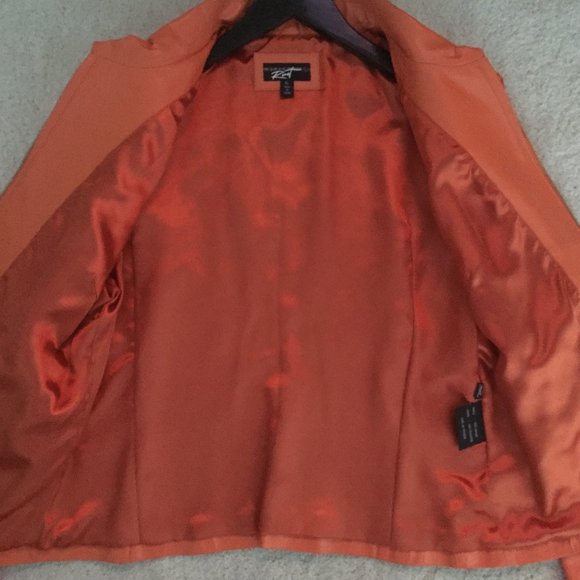Rivet Genuine Leather Jacket/Orange/Zip Closure/Pockets/XL/NEW/NEVER WORN! - Picture 3 of 4